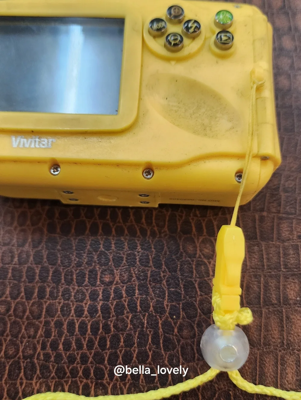 Waterproof Vivitar Yellow Compact Underwater Digital Camera